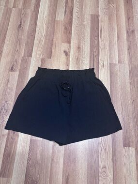 Women's Black Elastic-Waist Drawstring Shorts